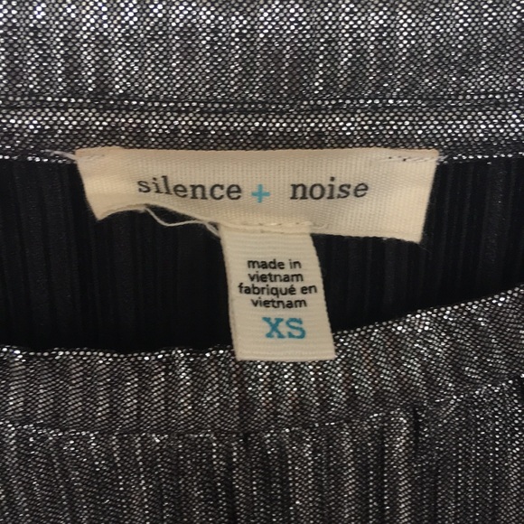 Top - Picture 3 of 5